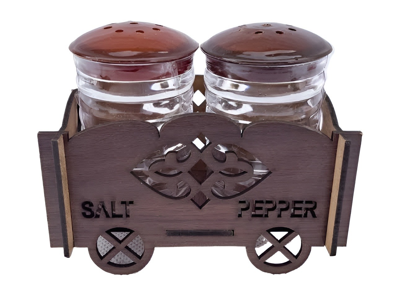 SALT& PEPPER SHAKERS
